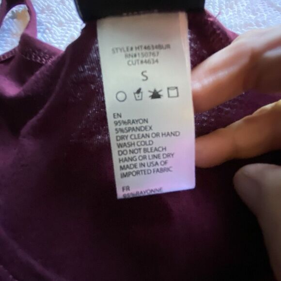 Harley Davidson Women's Burgundy T Shirt Sz Small Studded Decorations Straps J - Picture 5 of 9